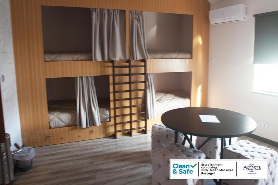 D. Irene Hostel Lajes Exteriér fotografie